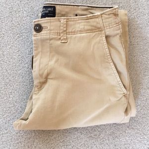 Men’s American Eagle Khakis